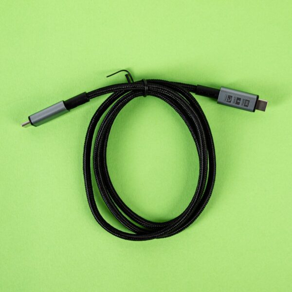 Gizzu Gcpcc24020G 01 240W 20Gbps Type C 1M Cable What In Box 9119 Edit 1500X1500 1.Jpg